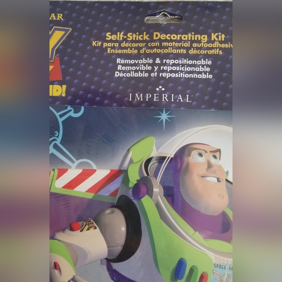 Sealed Disney Toy and Beyond Story Self Stick Decorating Kit Over 30 Stickers - Picture 2 of 8